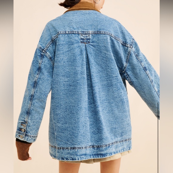 We The Free Free People Blue Denim Barn Jacket with Tan Collar - Picture 2 of 6